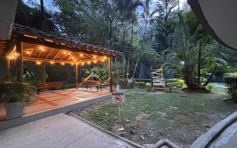 Panoramic views from an exceptionally well-connected Medellín address