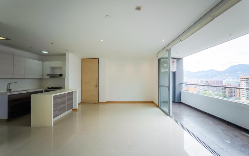 Modern 2-Bedroom Apartment for Sale in Castropol, El Poblado | 90m², Amenities, Built 2022