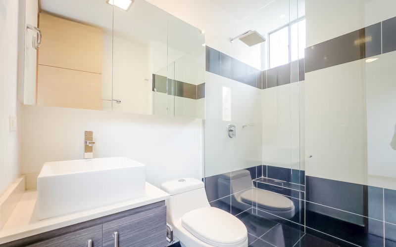 Modern 2-Bedroom Apartment for Sale in Castropol, El Poblado | 90m², Amenities, Built 2022