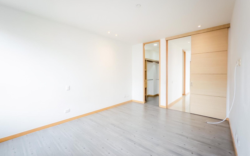 Modern 2-Bedroom Apartment for Sale in Castropol, El Poblado | 90m², Amenities, Built 2022