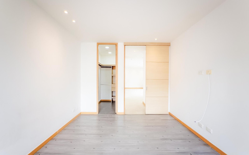 Modern 2-Bedroom Apartment for Sale in Castropol, El Poblado | 90m², Amenities, Built 2022