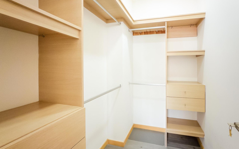 Modern 2-Bedroom Apartment for Sale in Castropol, El Poblado | 90m², Amenities, Built 2022
