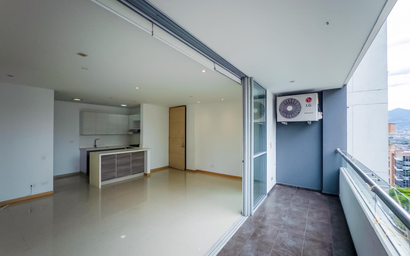 Modern 2-Bedroom Apartment for Sale in Castropol, El Poblado | 90m², Amenities, Built 2022