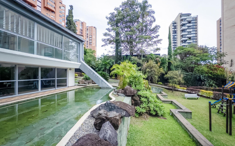 Modern 2-Bedroom Apartment for Sale in Castropol, El Poblado | 90m², Amenities, Built 2022
