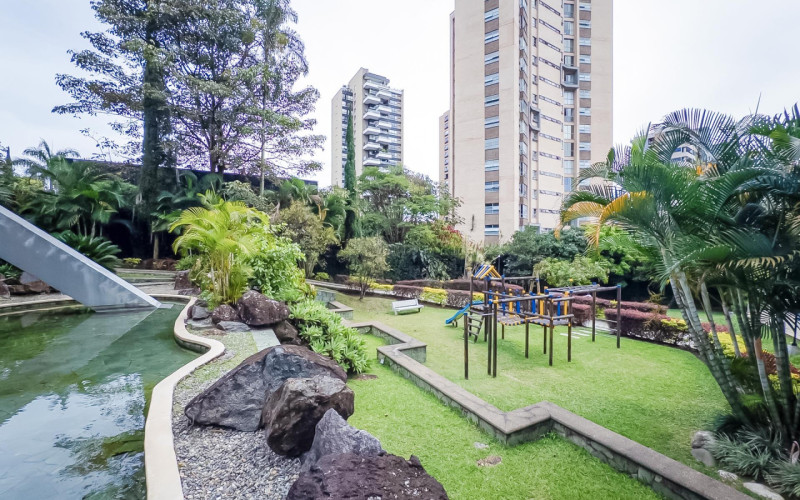 Modern 2-Bedroom Apartment for Sale in Castropol, El Poblado | 90m², Amenities, Built 2022