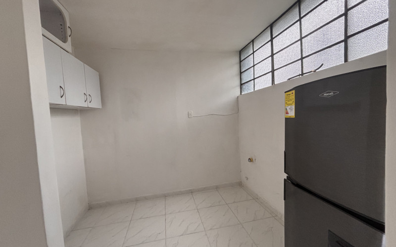 450m² Commercial House Local for Rent in San Joaquín Medellín | Near La 70