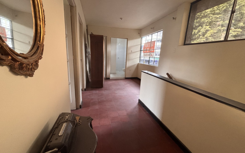 450m² Commercial House Local for Rent in San Joaquín Medellín | Near La 70