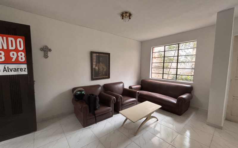 450m² Commercial House Local for Rent in San Joaquín Medellín | Near La 70
