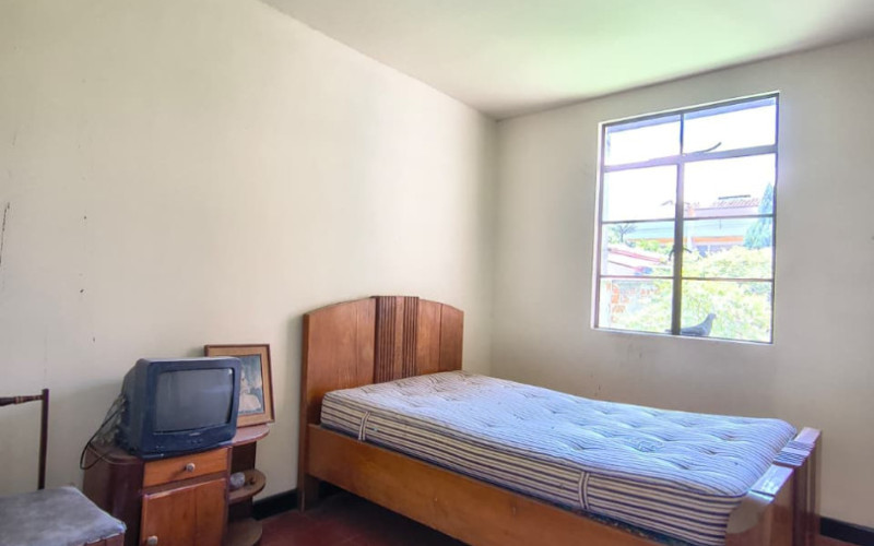 450m² Commercial House Local for Rent in San Joaquín Medellín | Near La 70