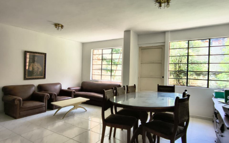 450m² Commercial House Local for Rent in San Joaquín Medellín | Near La 70