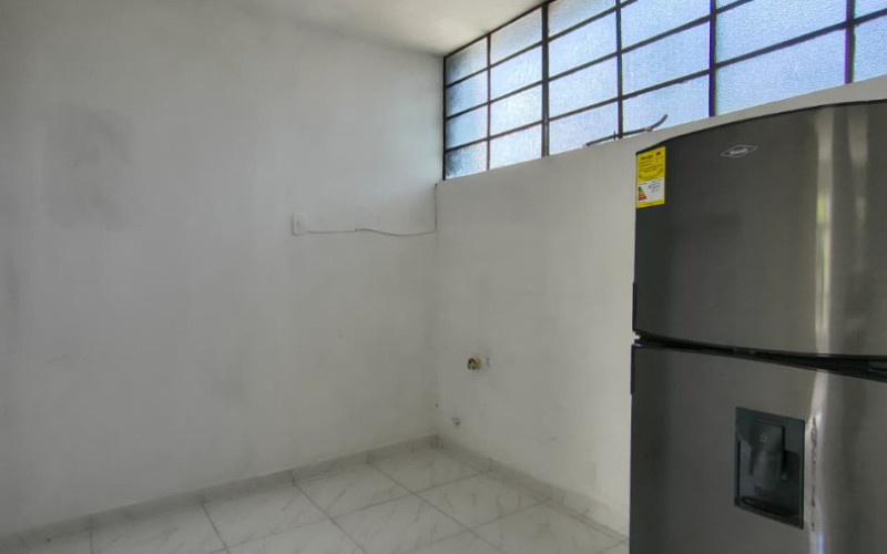 450m² Commercial House Local for Rent in San Joaquín Medellín | Near La 70