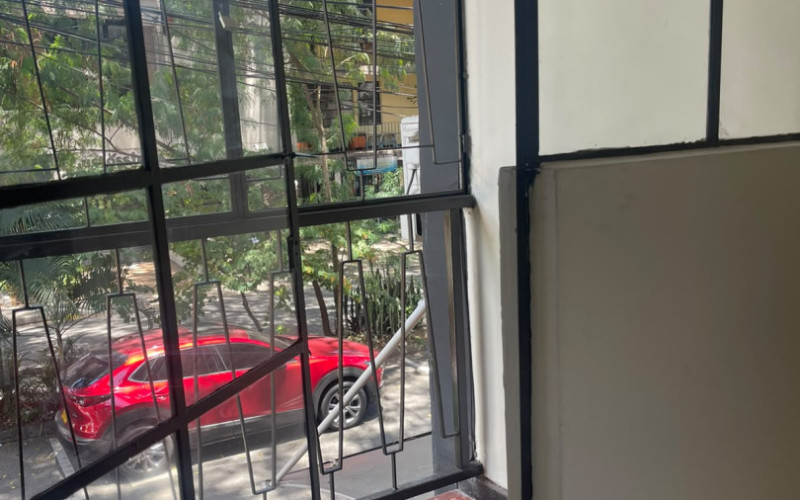 450m² Commercial House Local for Rent in San Joaquín Medellín | Near La 70