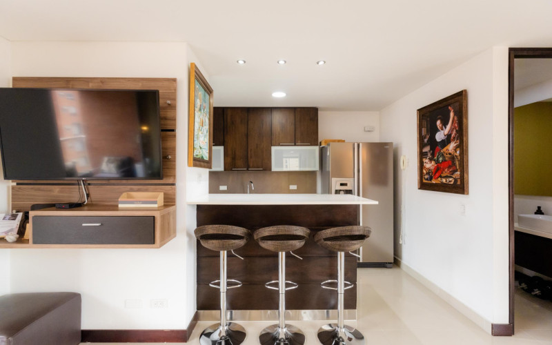 Exclusive 104 sqm Apartment in Lalinde, El Poblado | Panoramic City Views Near Provenza