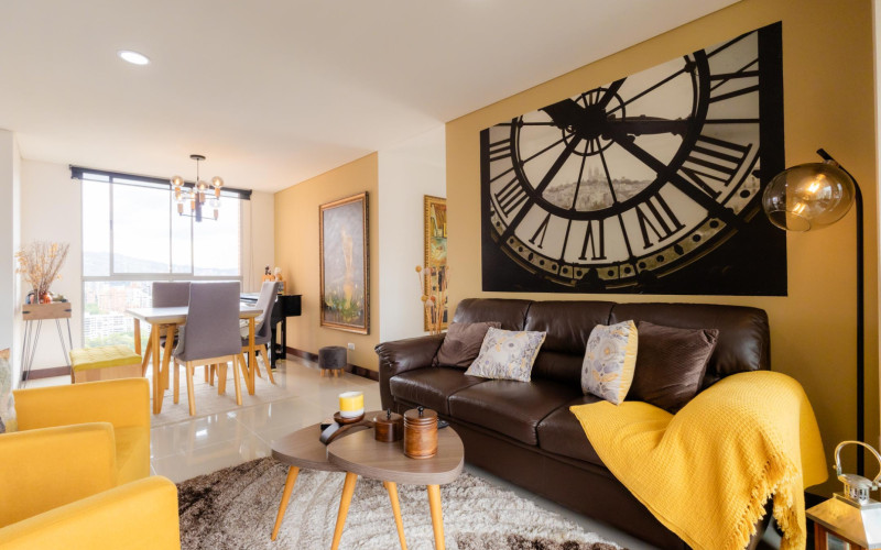 Exclusive 104 sqm Apartment in Lalinde, El Poblado | Panoramic City Views Near Provenza