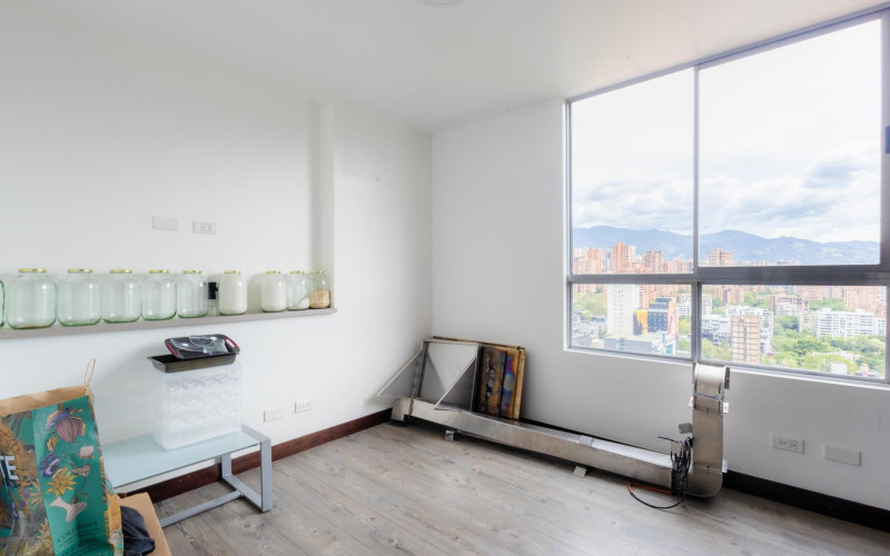 Exclusive 104 sqm Apartment in Lalinde, El Poblado | Panoramic City Views Near Provenza