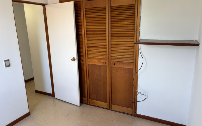 Modern 2-Bedroom Apartment for Rent in Patio Bonito Poblado | 65 m² | Balcony, Parking & Excellent Location