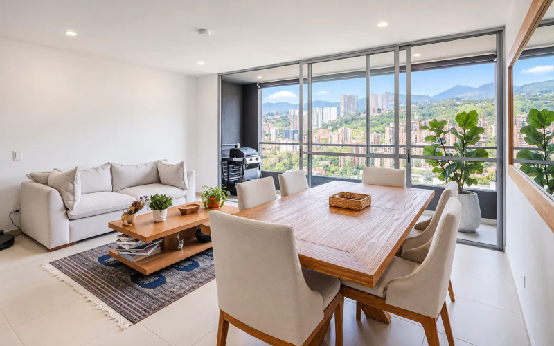 Exceptional 30th-Floor Apartment with Mountain Views in Ciudad del Río