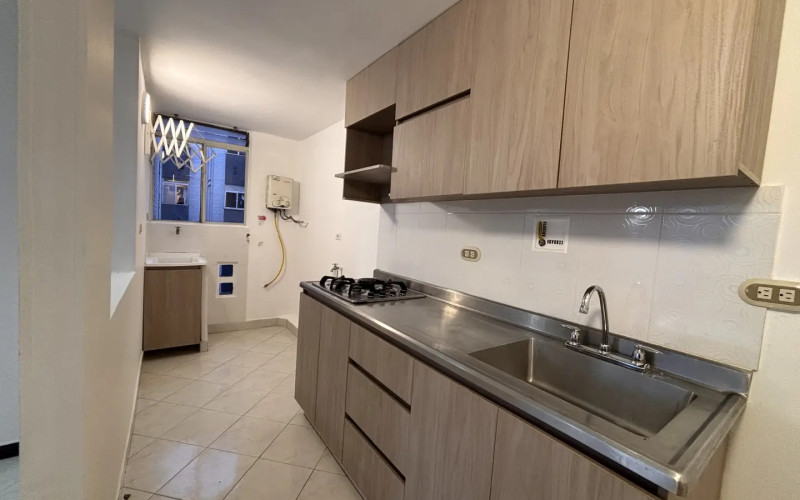 Panoramic views from an exceptionally well-connected Medellín address
