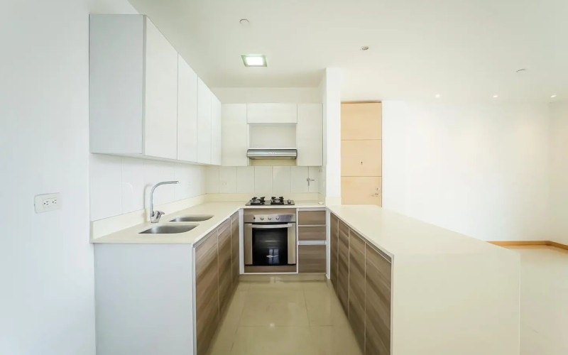 Modern 2-Bedroom Apartment for Sale in Castropol, El Poblado | 90m², Amenities, Built 2022
