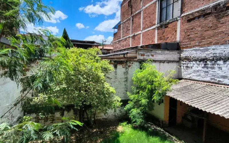 450m² Commercial House Local for Rent in San Joaquín Medellín | Near La 70