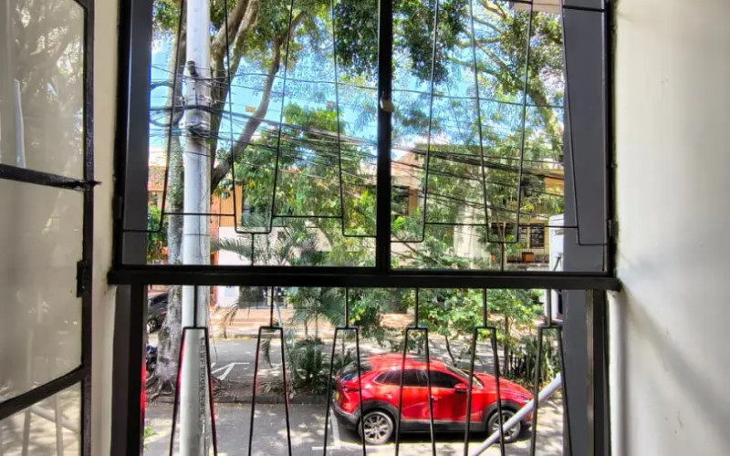450m² Commercial House Local for Rent in San Joaquín Medellín | Near La 70