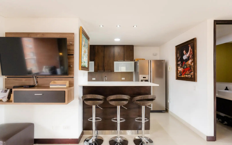 Exclusive 104 sqm Apartment in Lalinde, El Poblado | Panoramic City Views Near Provenza