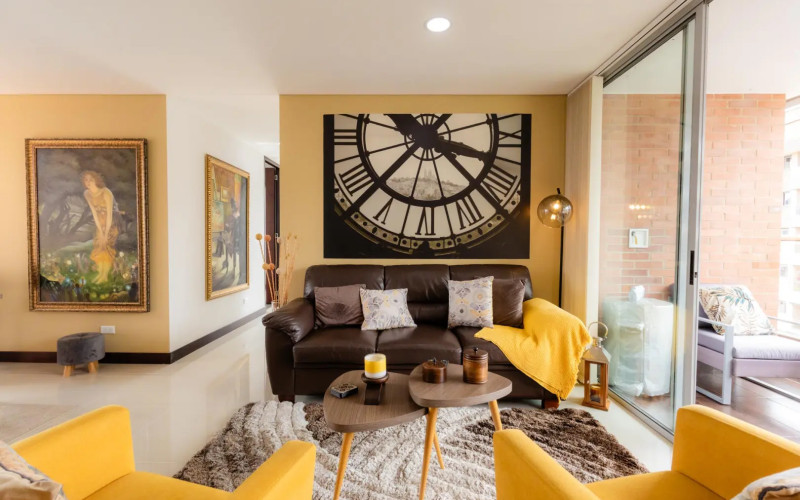 Exclusive 104 sqm Apartment in Lalinde, El Poblado | Panoramic City Views Near Provenza