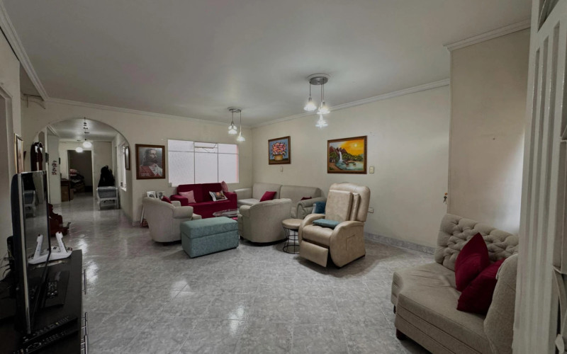Casa en Medellín en El Rodeo