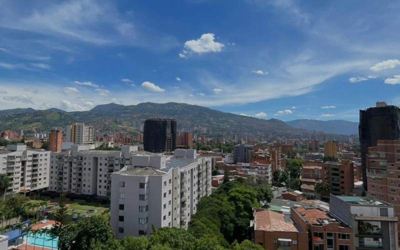 Apartamento en Medellín en Laureles