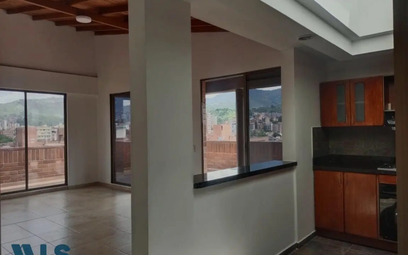 Apartamento en Medellín en Laureles