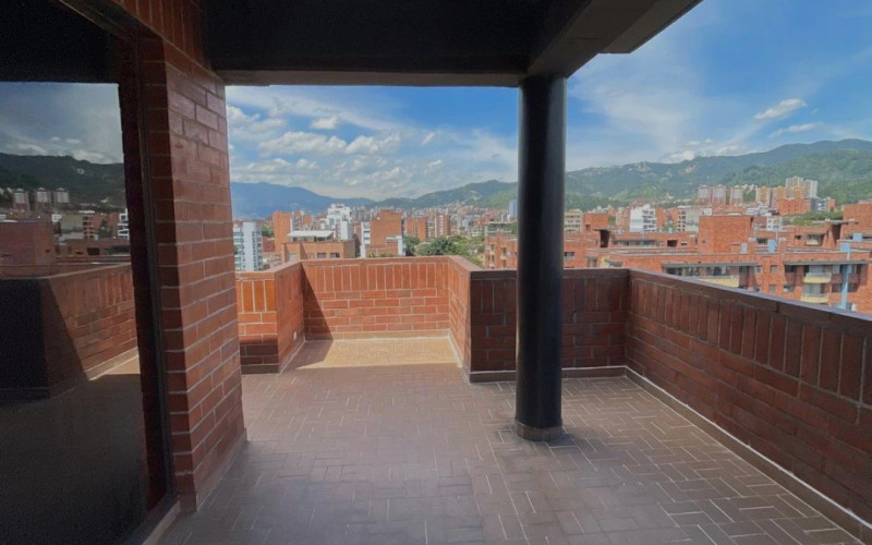 Apartamento en Medellín en Laureles