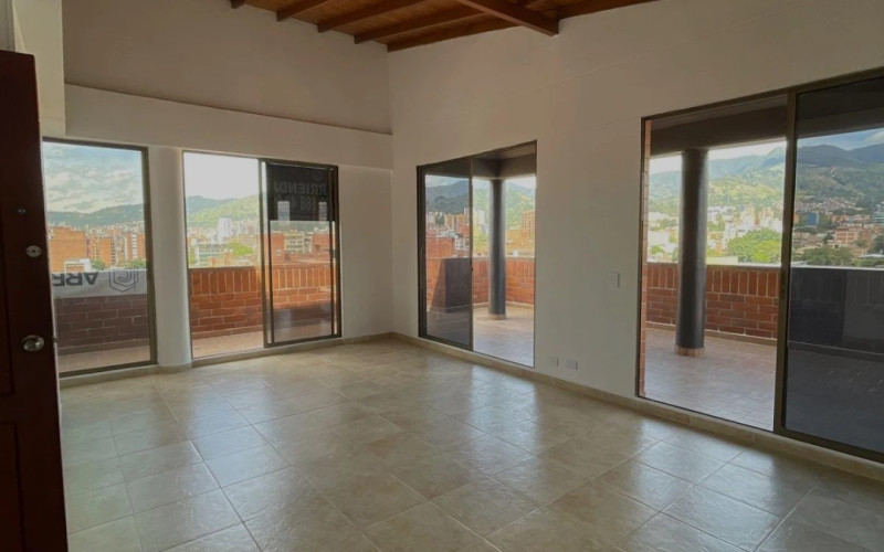 Apartamento en Medellín en Laureles