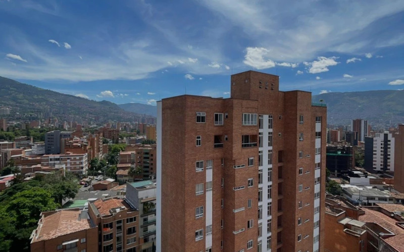 Apartamento en Medellín en Laureles