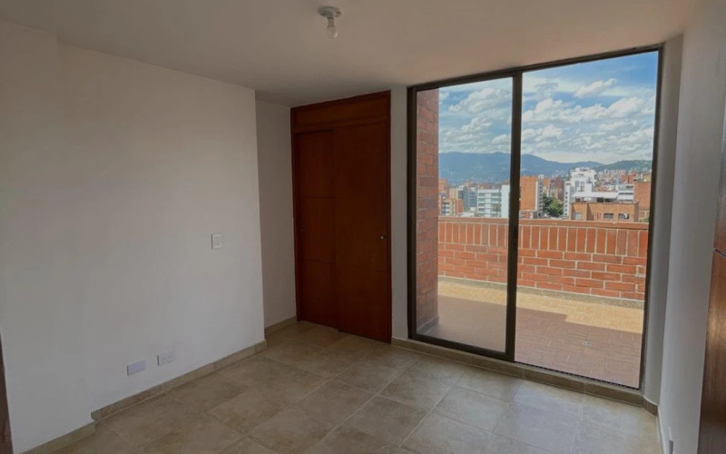 Apartamento en Medellín en Laureles
