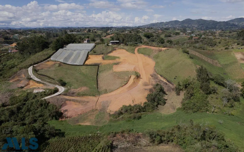Lote Residencial en Marinilla en V. Las Mercedes