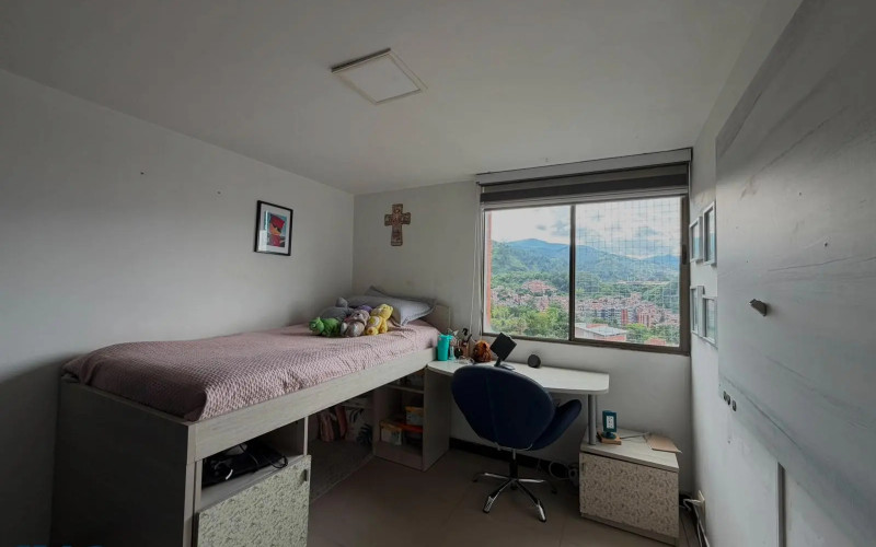 Apartamento en Medellín en Loma de Los Bernal