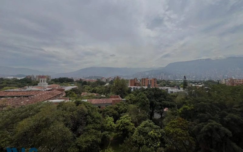 Apartamento en Medellín en Loma de Los Bernal