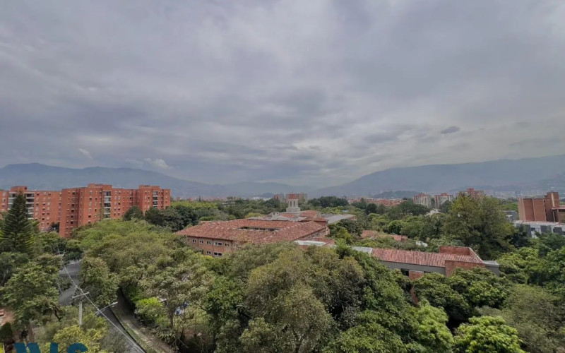 Apartamento en Medellín en Loma de Los Bernal