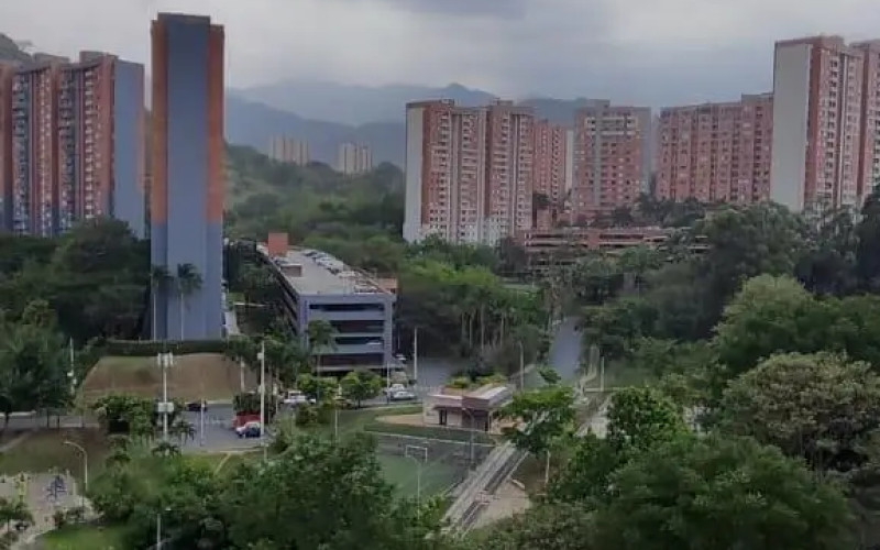 Apartamento en Medellín en Loma de Los Bernal