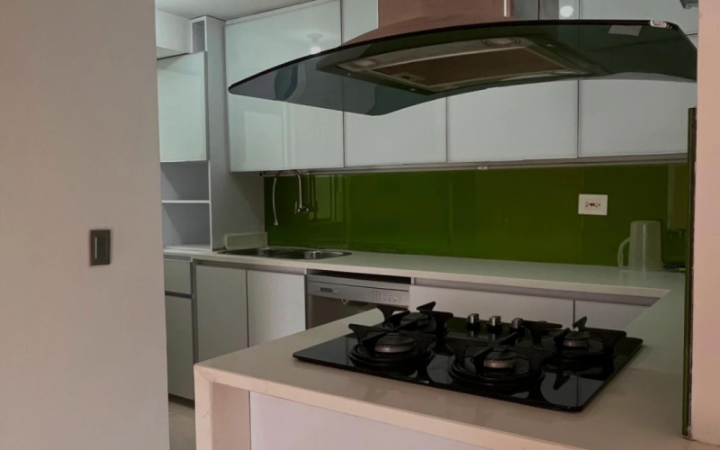 Apartamento en Medellín en Loma de Los Bernal