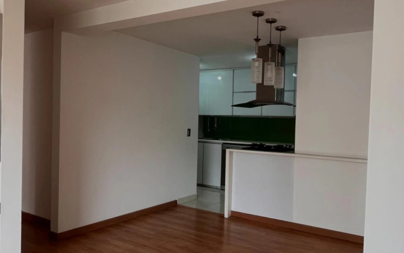 Apartamento en Medellín en Loma de Los Bernal