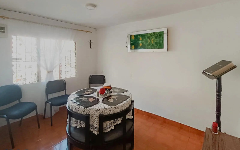Casa en Medellín en Juan XIII - La Quiebra
