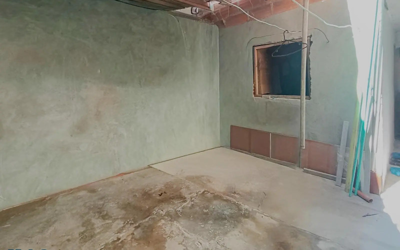 Casa en Medellín en Juan XIII - La Quiebra