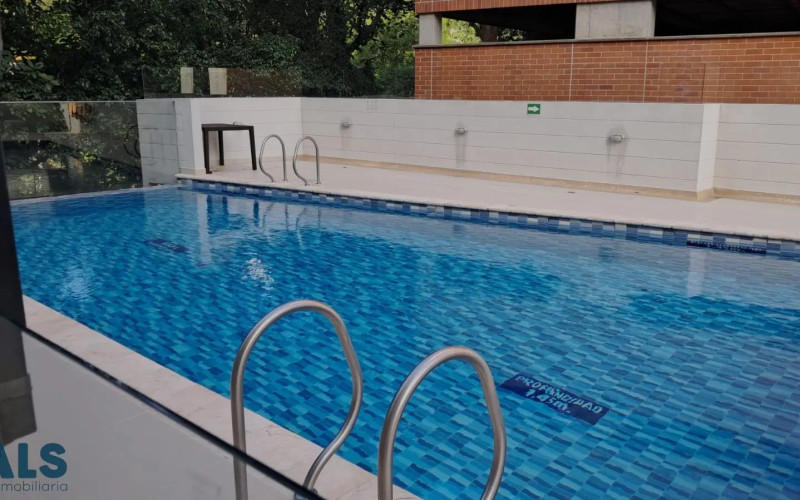 Apartamento en Envigado en Loma del Escobero