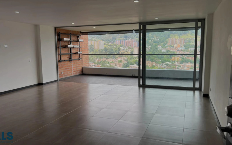 Apartamento en Envigado en Loma de Las Brujas