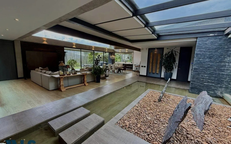 Casa en Medellín en Alto de Las Palmas