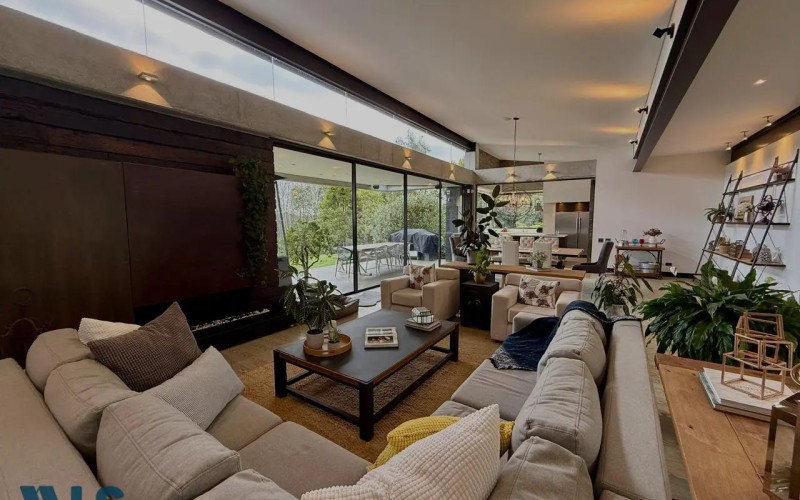 Casa en Medellín en Alto de Las Palmas