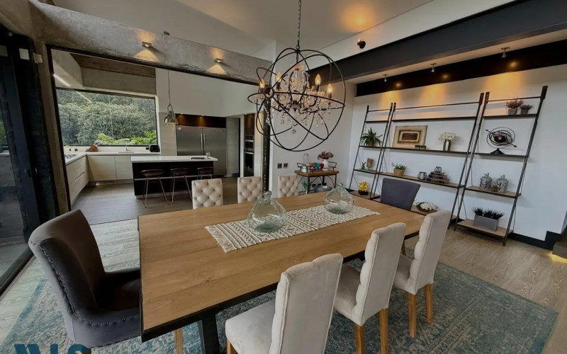 Casa en Medellín en Alto de Las Palmas
