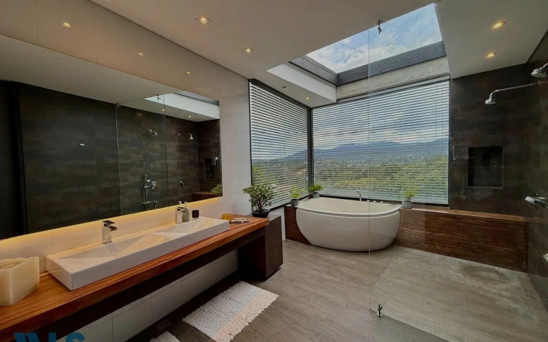 Casa en Medellín en Alto de Las Palmas