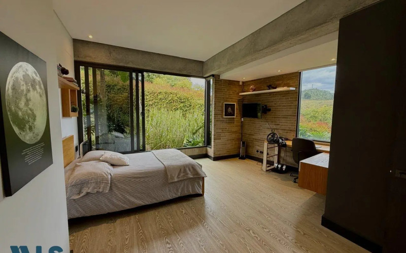 Casa en Medellín en Alto de Las Palmas